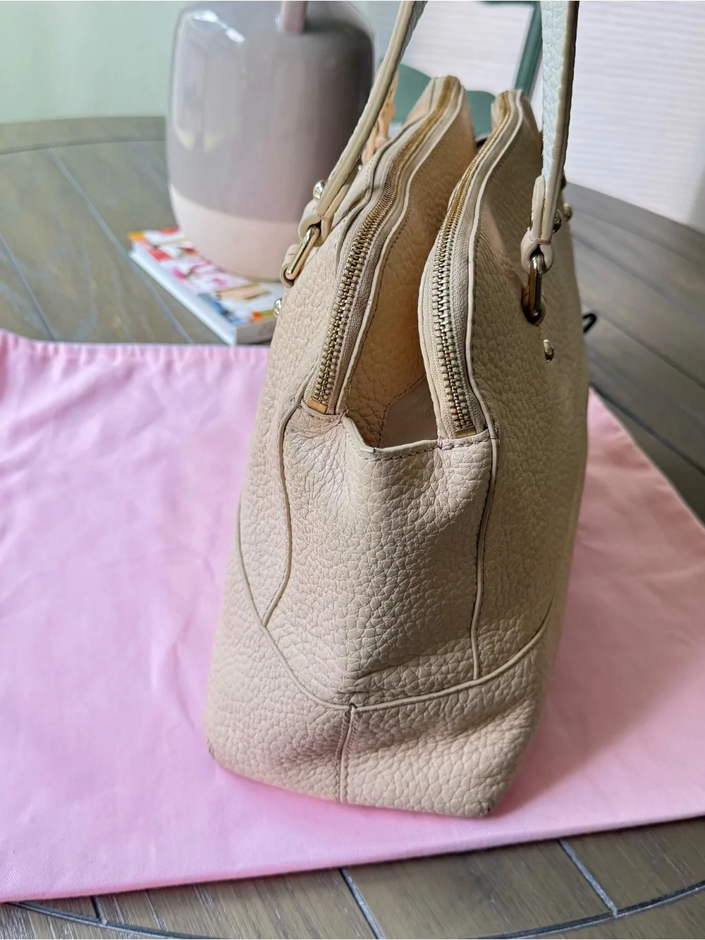 kate spade pebbled exterior marks